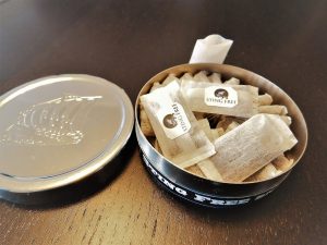 At The Restaurant? Curb The Smoking Urge With Nicotine Pouches